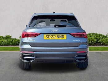 Used Audi Q3 2022 for sale - 75593200: Photo
