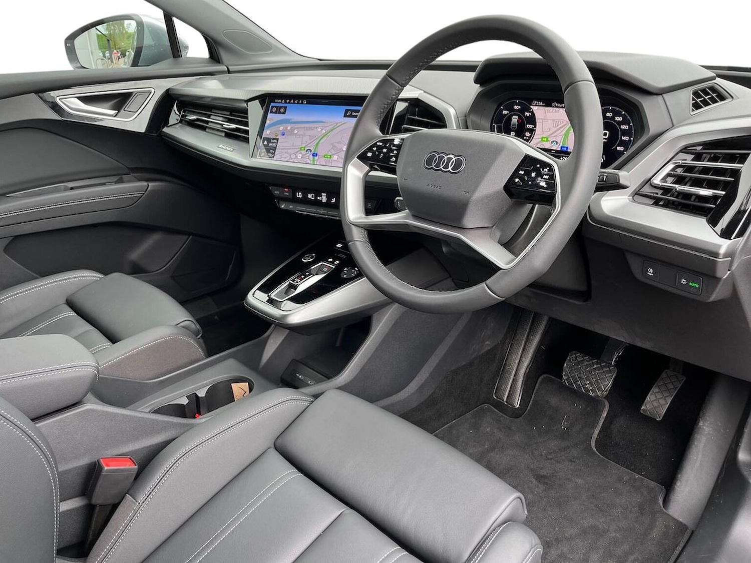 Used Audi Q4 e-tron 2025 for sale - 76177626: Photo 15