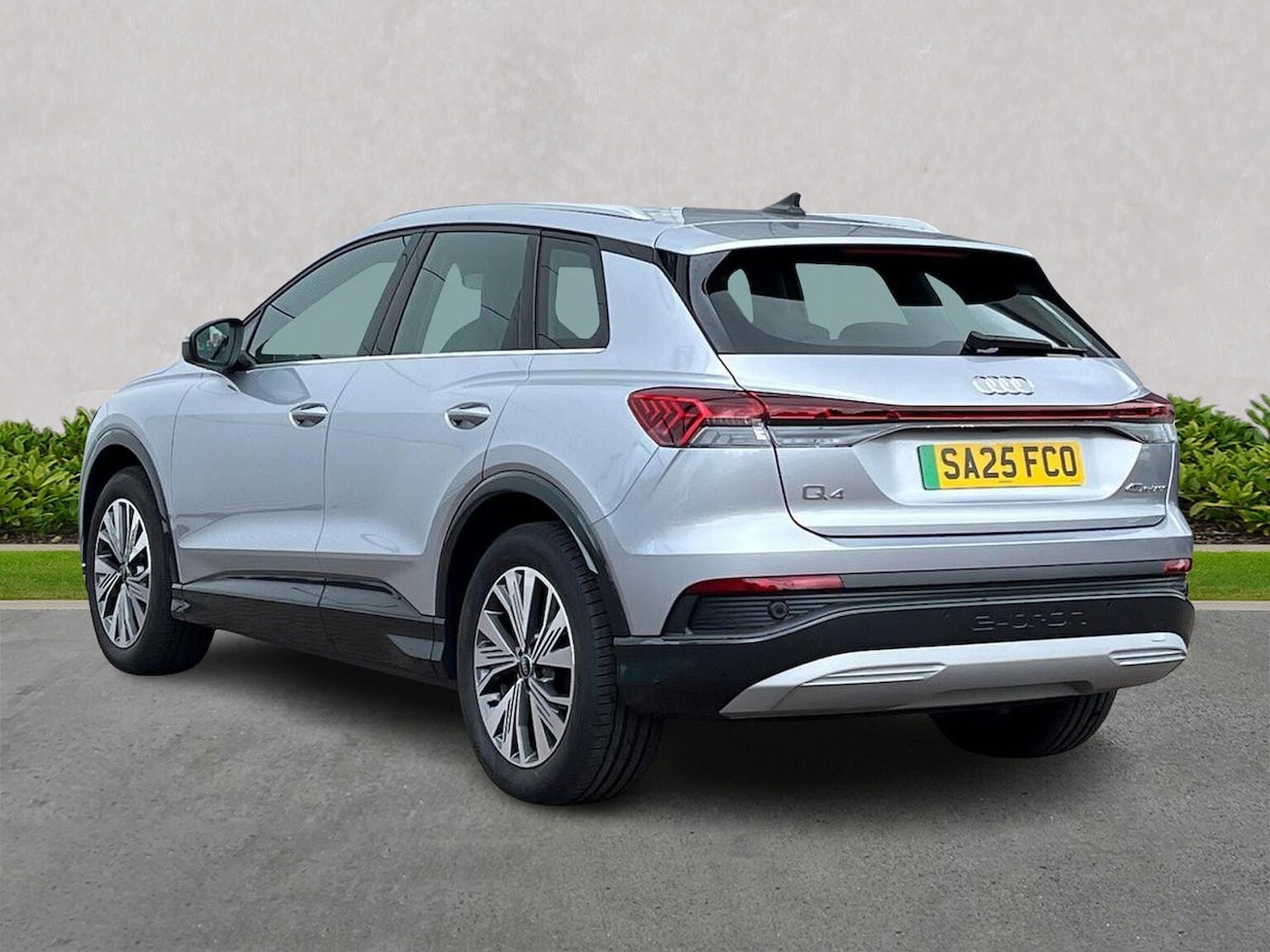 Used Audi Q4 e-tron 2025 for sale - 76177626: Photo 2