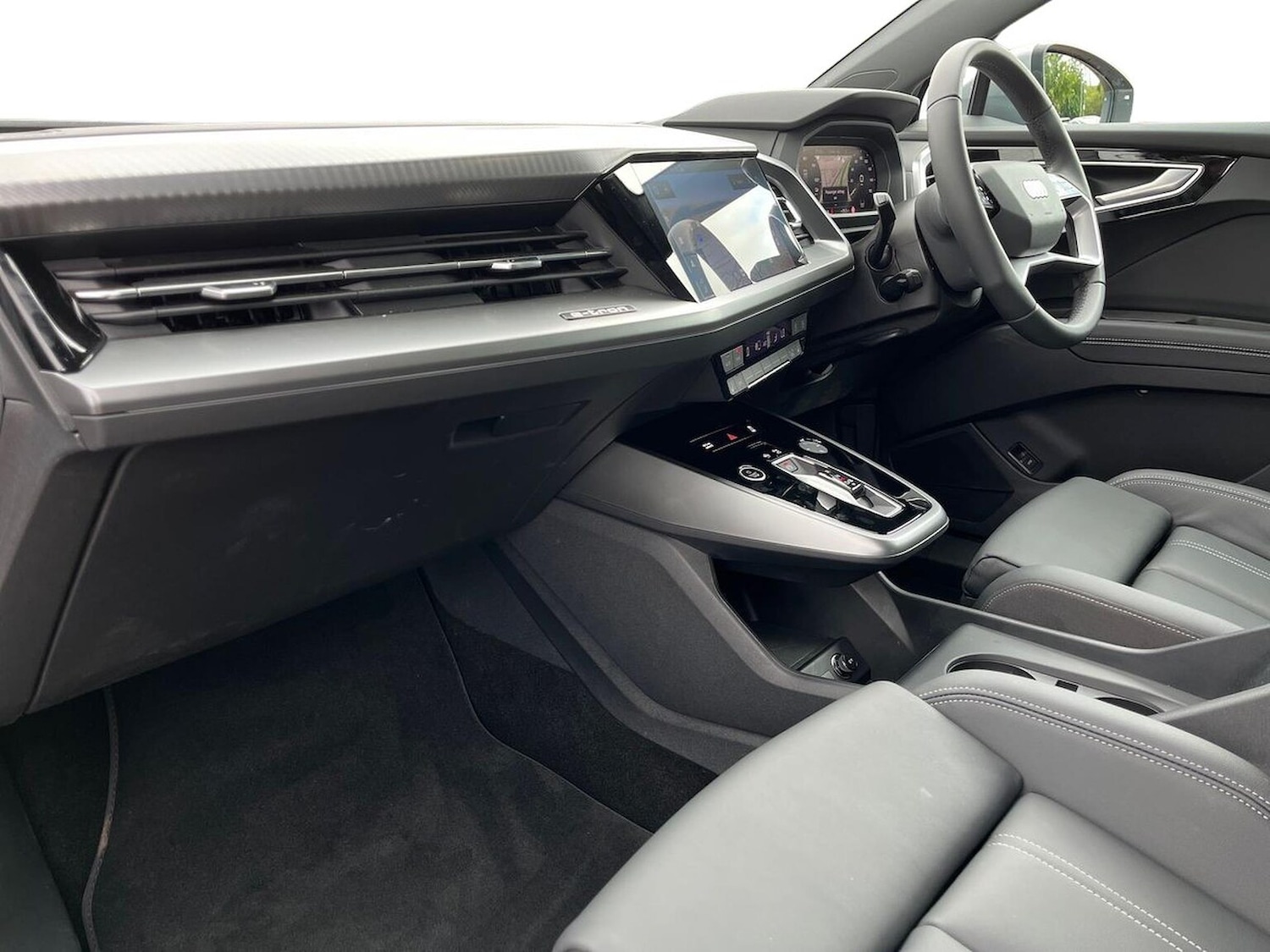 Used Audi Q4 e-tron 2025 for sale - 76177626: Photo 7