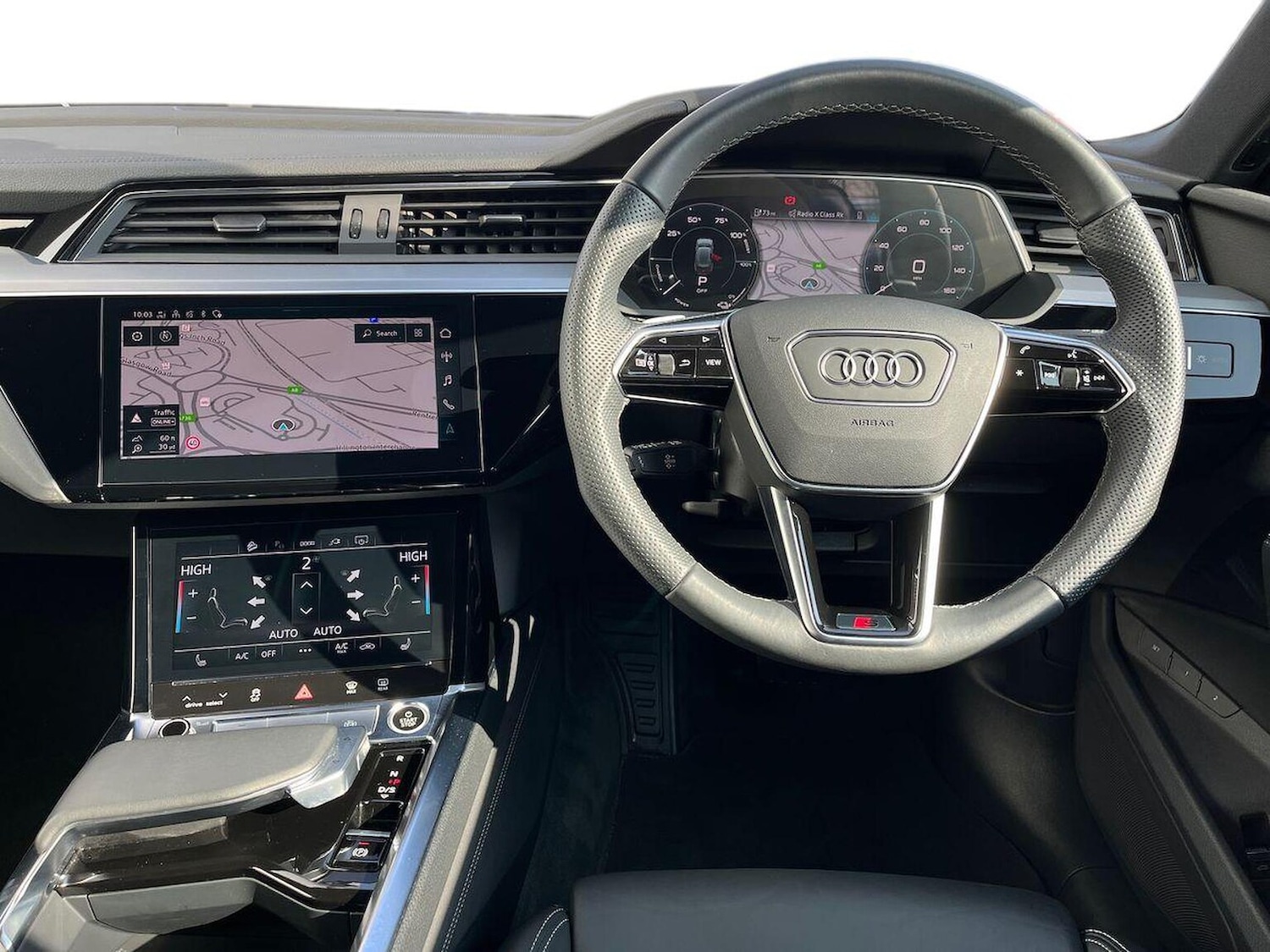 Used Audi e-tron 2023 for sale - 78193655: Photo 11