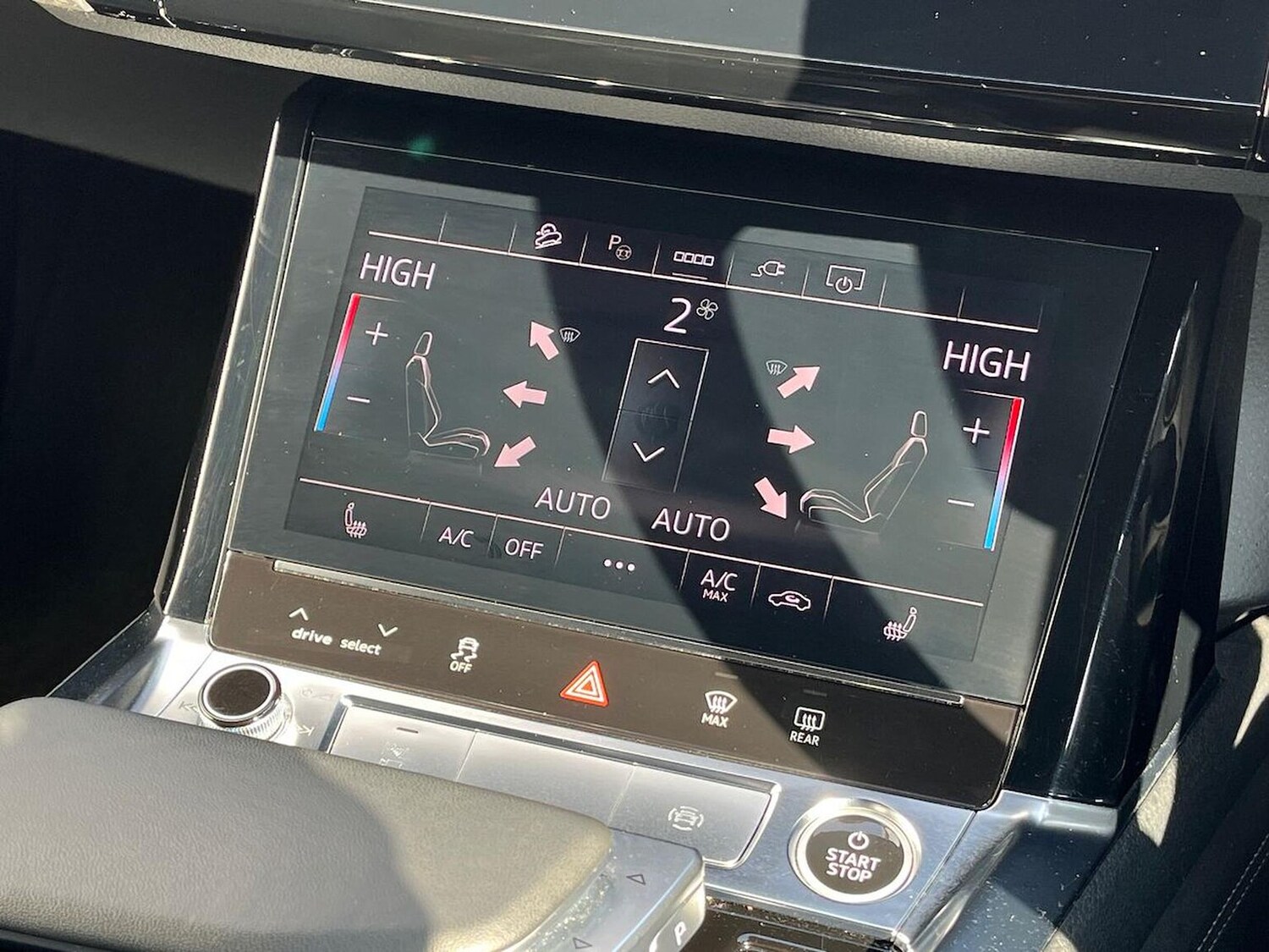 Used Audi e-tron 2023 for sale - 78193655: Photo 14