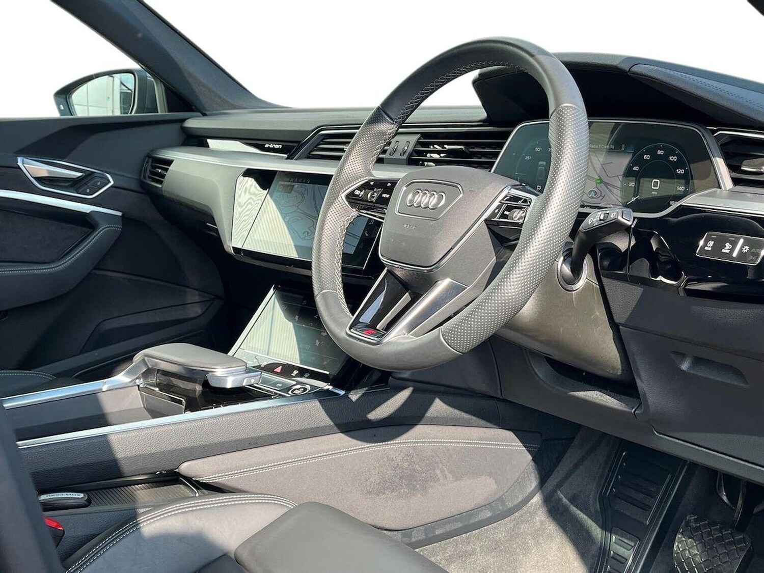 Used Audi e-tron 2023 for sale - 78193655: Photo 17