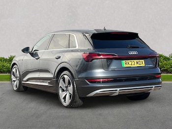 Used Audi e-tron 2023 for sale - 78193655: Photo