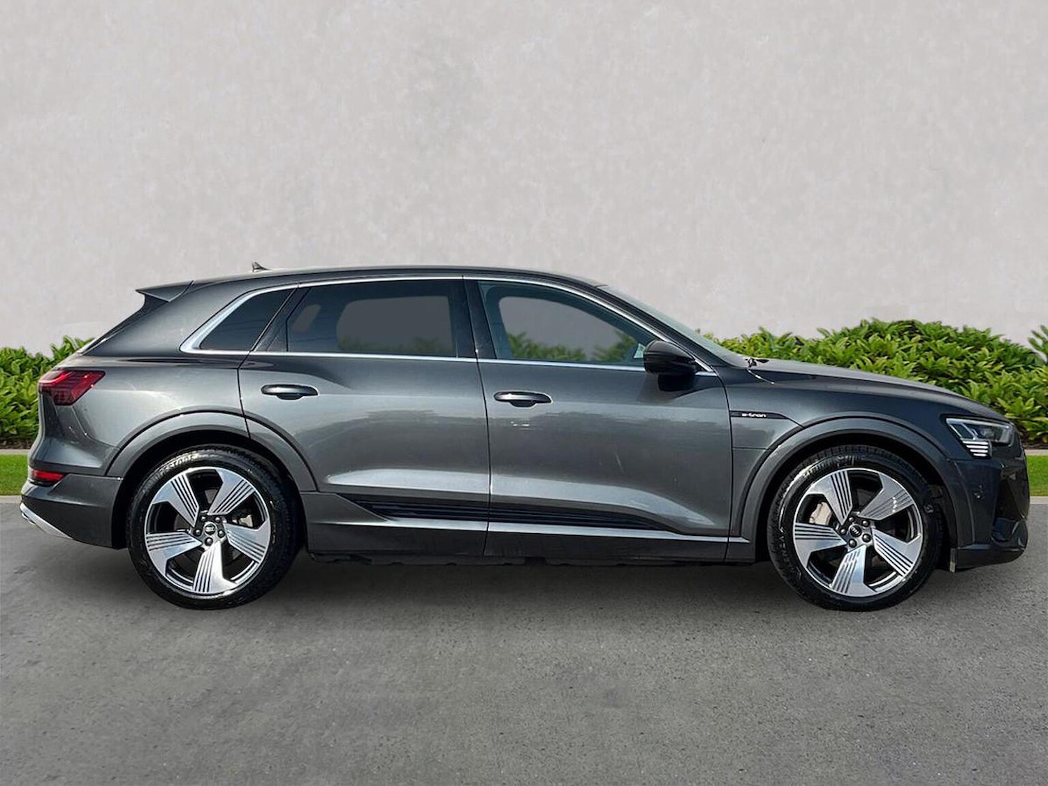 Used Audi e-tron 2023 for sale - 78193655: Photo 5