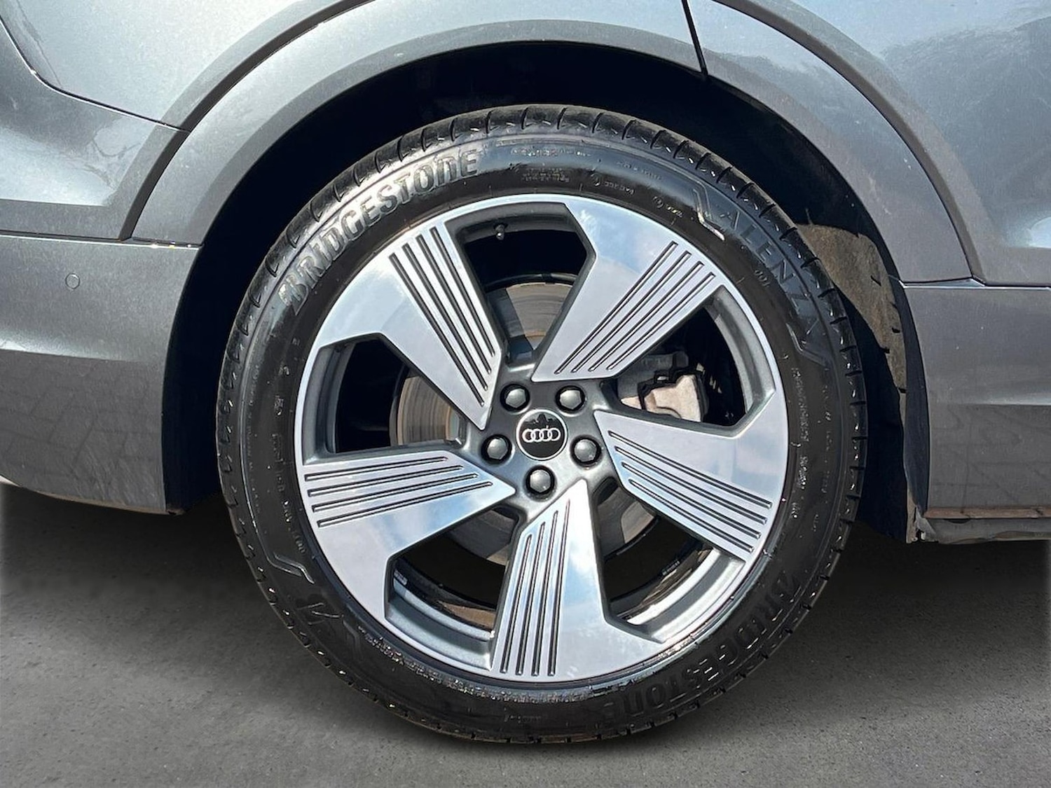 Used Audi e-tron 2023 for sale - 78193655: Photo 8