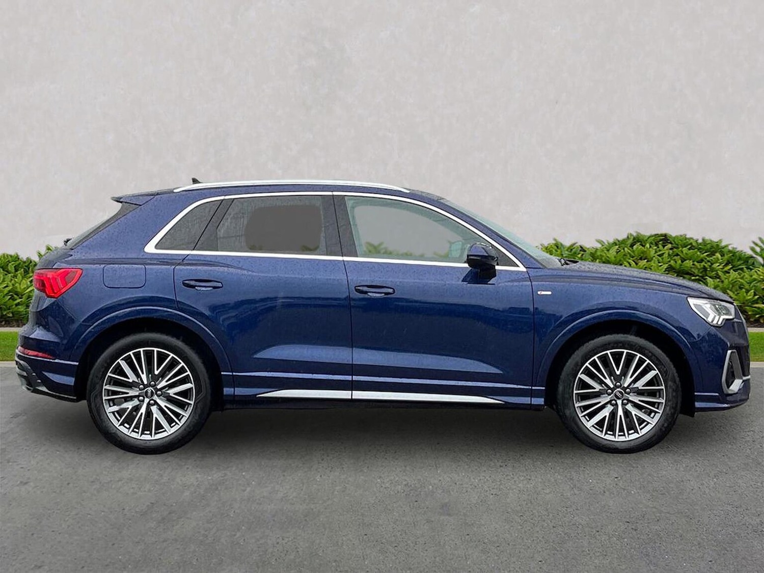 Used Audi Q3 2022 for sale - 76340609: Photo 3