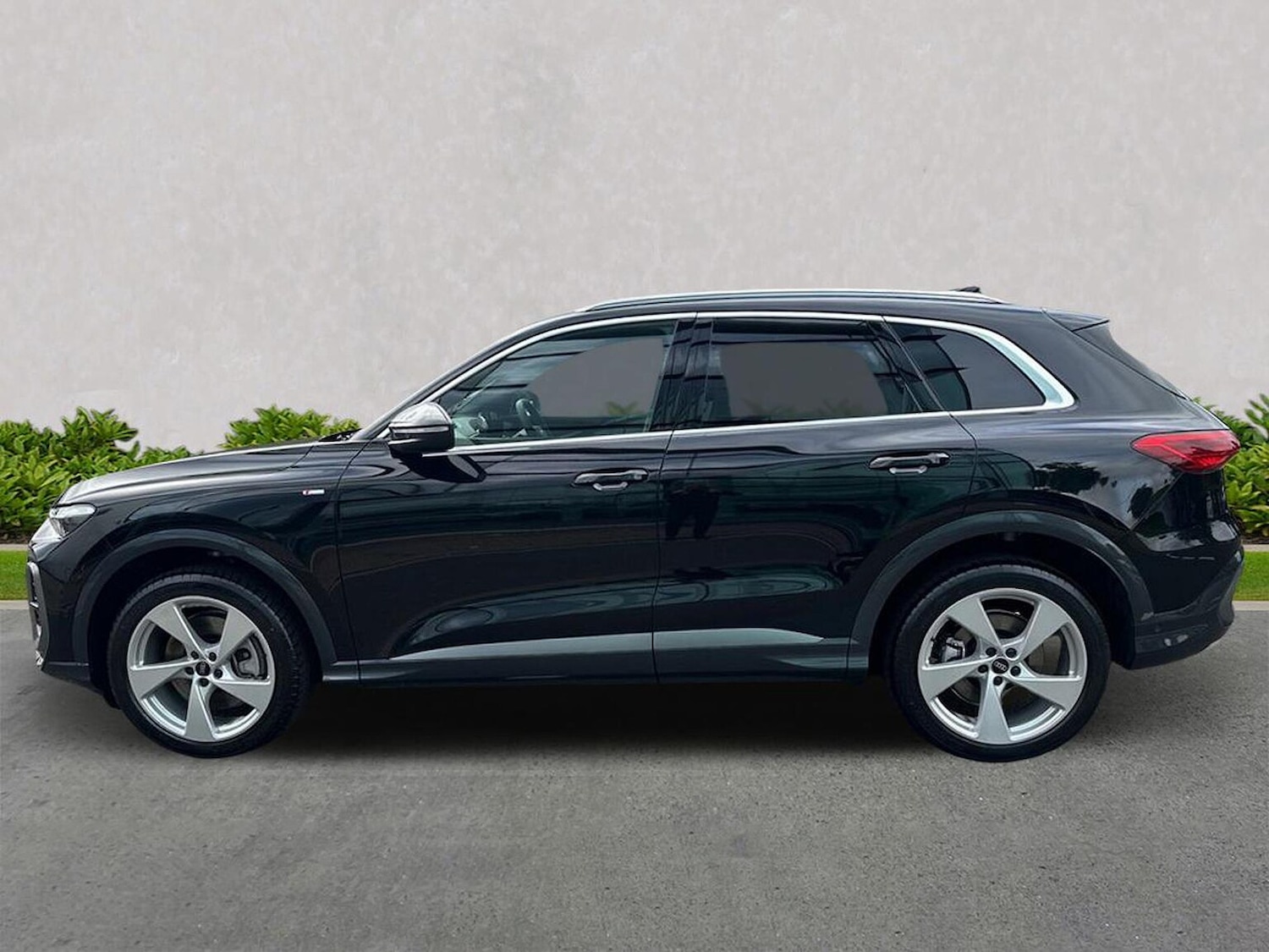 Used Audi Q5 2025 for sale - 76177624: Photo 3