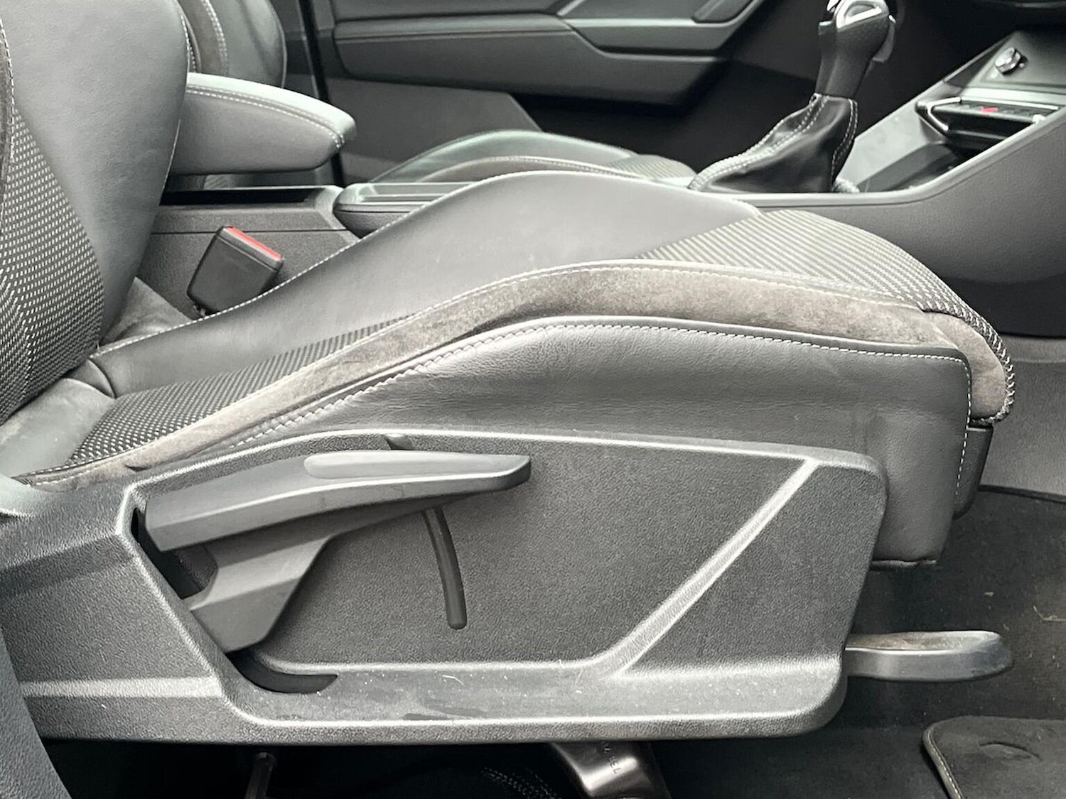 Used Audi Q3 2022 for sale - 76853938: Photo 30