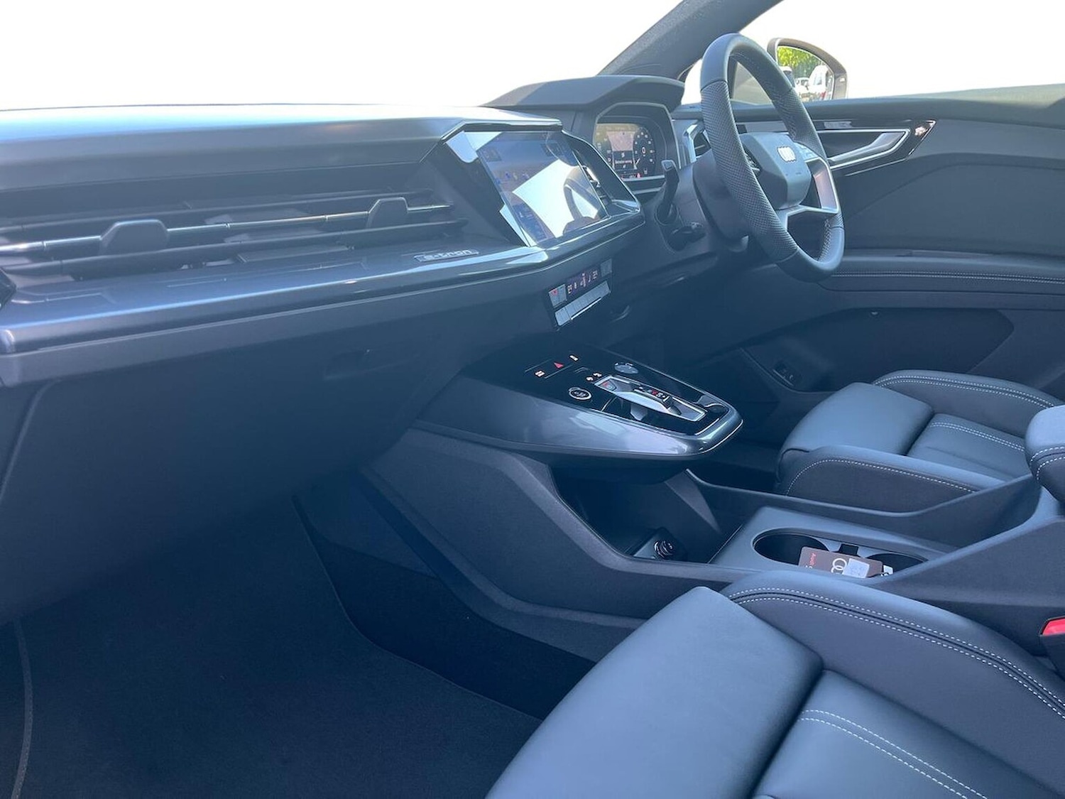 Used Audi Q4 e-tron 2025 for sale - 76177620: Photo 7