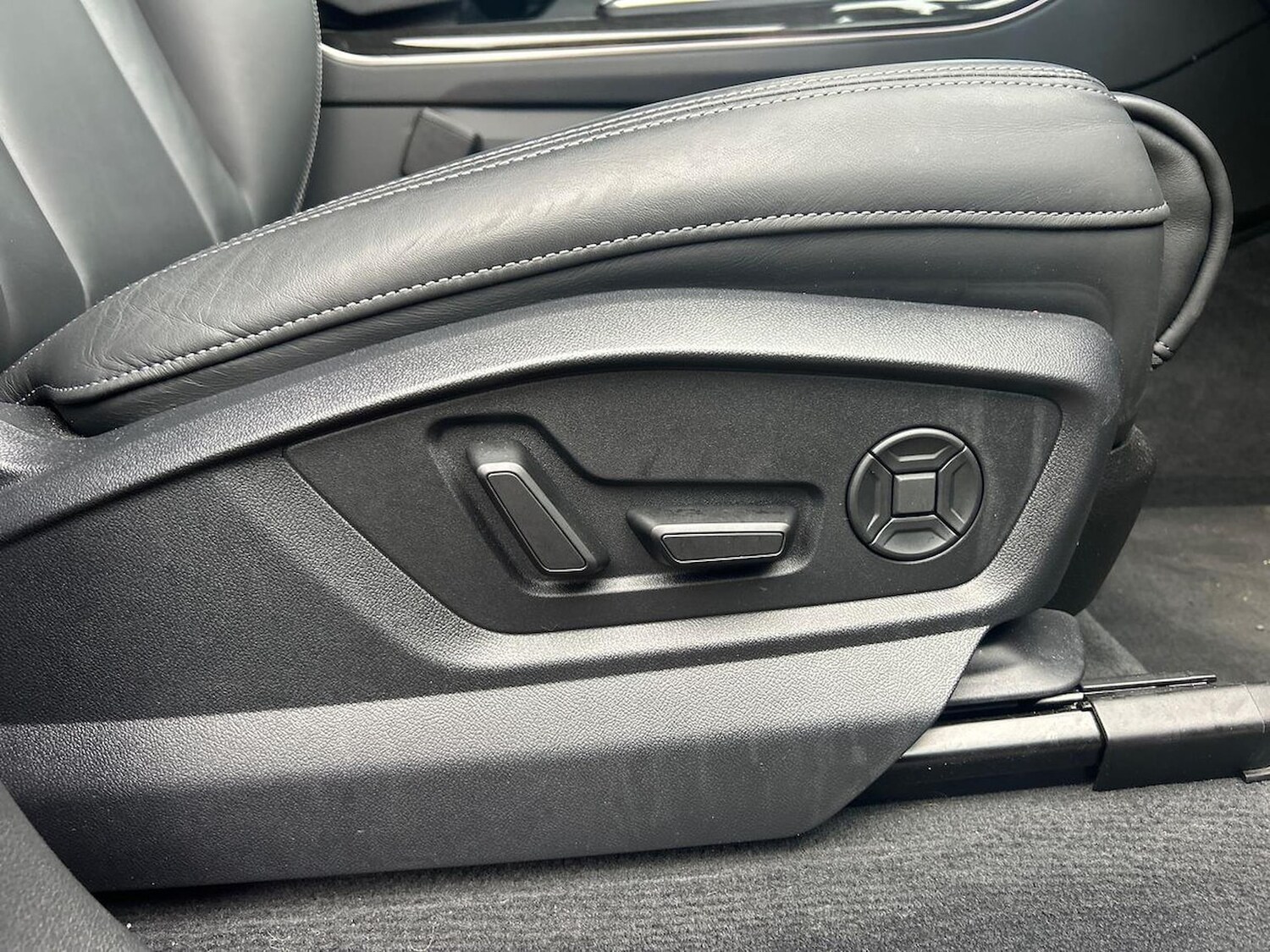 Used Audi Q7 2025 for sale - 78192587: Photo 30