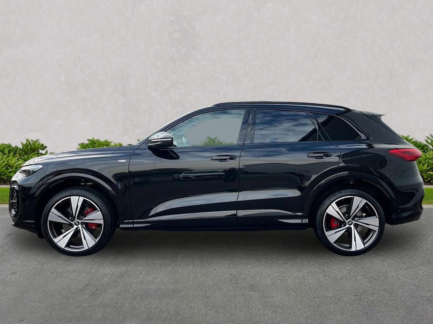 Used Audi Q5 2025 for sale - 76681677: Photo 3