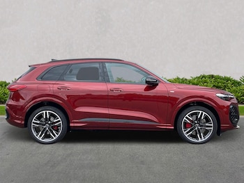 Used Audi Q5 2025 for sale - 76340600: Photo