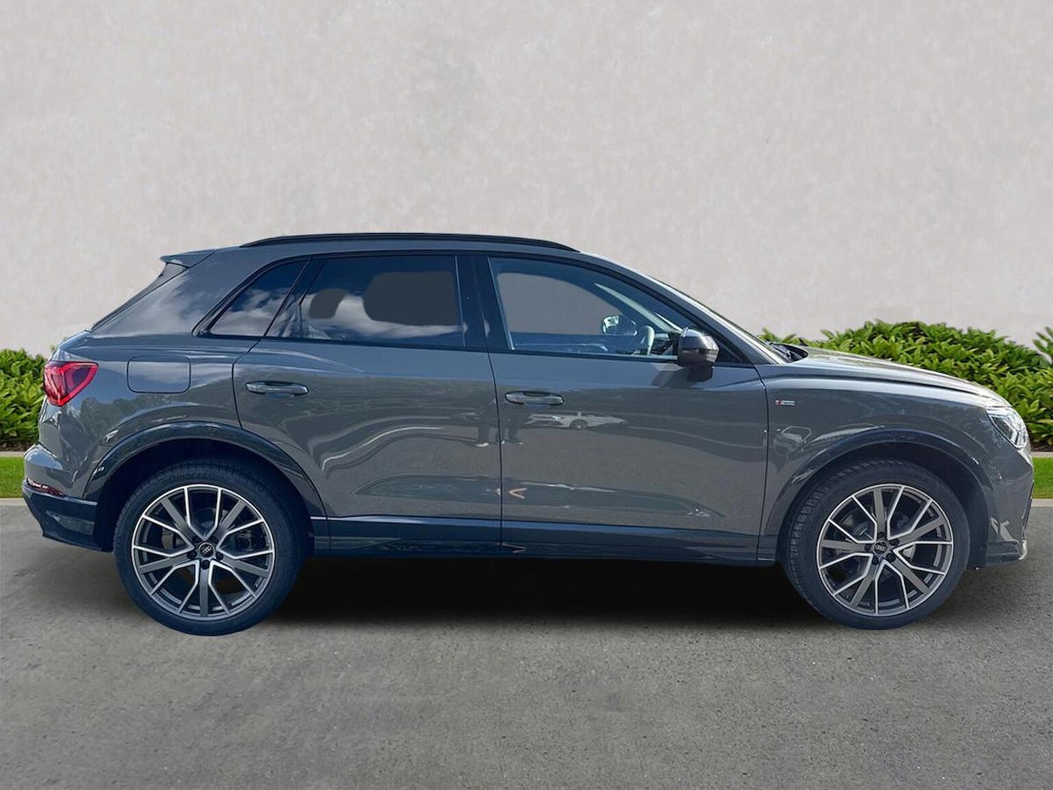 Used Audi Q3 2025 for sale - 77069342: Photo 3