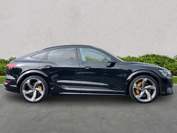 Used Audi e-tron 2022 for sale - 79380199: Photo