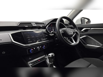 Used Audi Q3 2023 for sale - 78987246: Photo