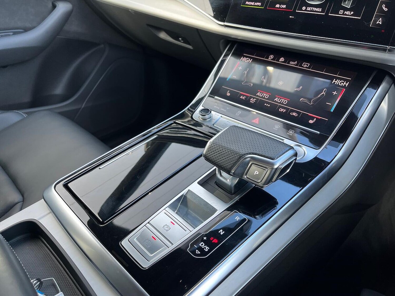 Used Audi Q8 2020 for sale - 78193663: Photo 15