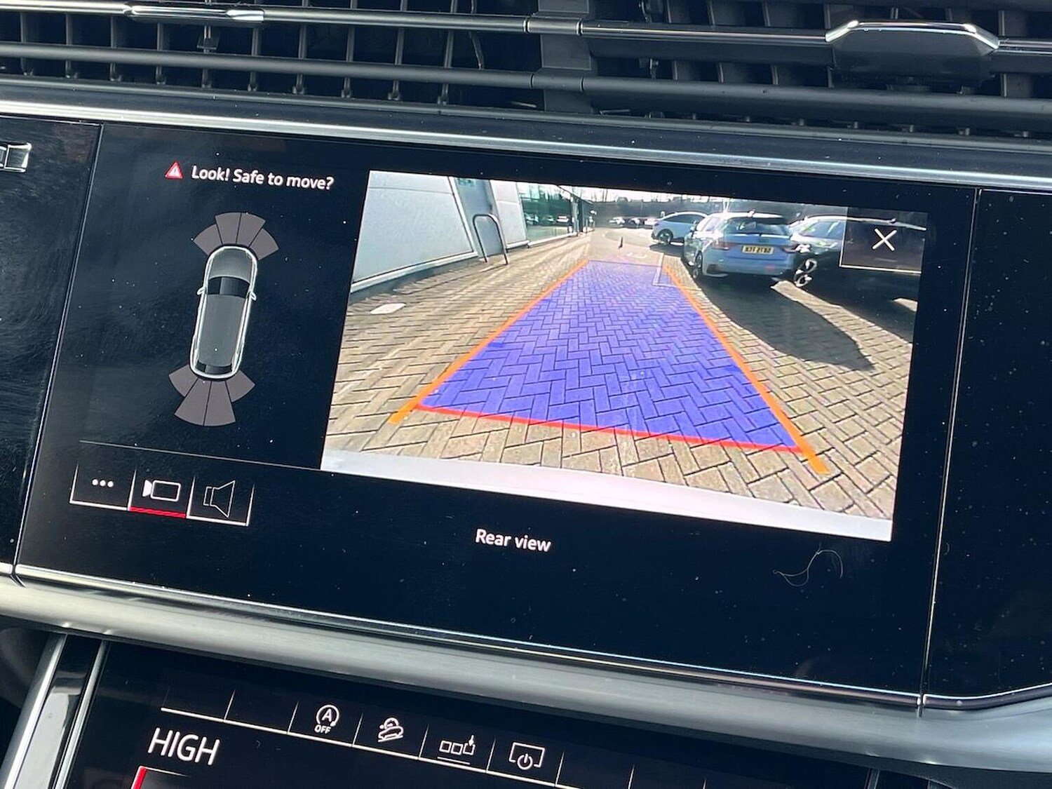 Used Audi Q8 2020 for sale - 78193663: Photo 25