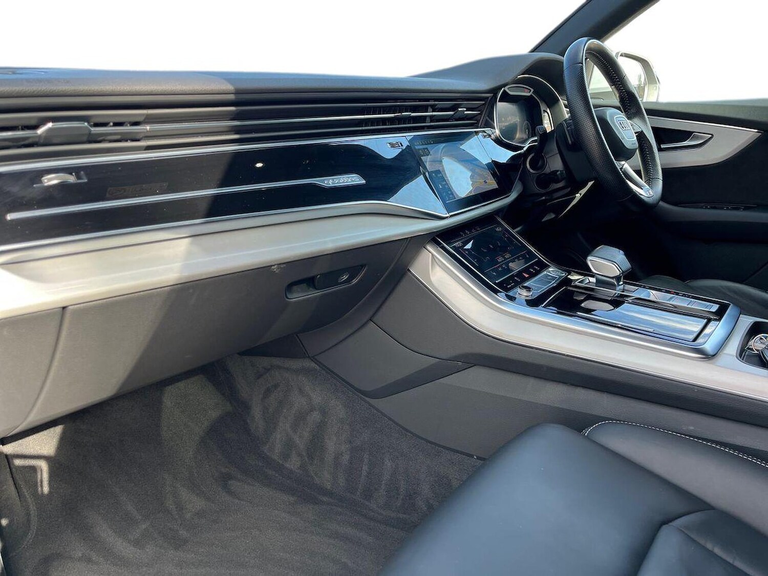 Used Audi Q8 2020 for sale - 78193663: Photo 9