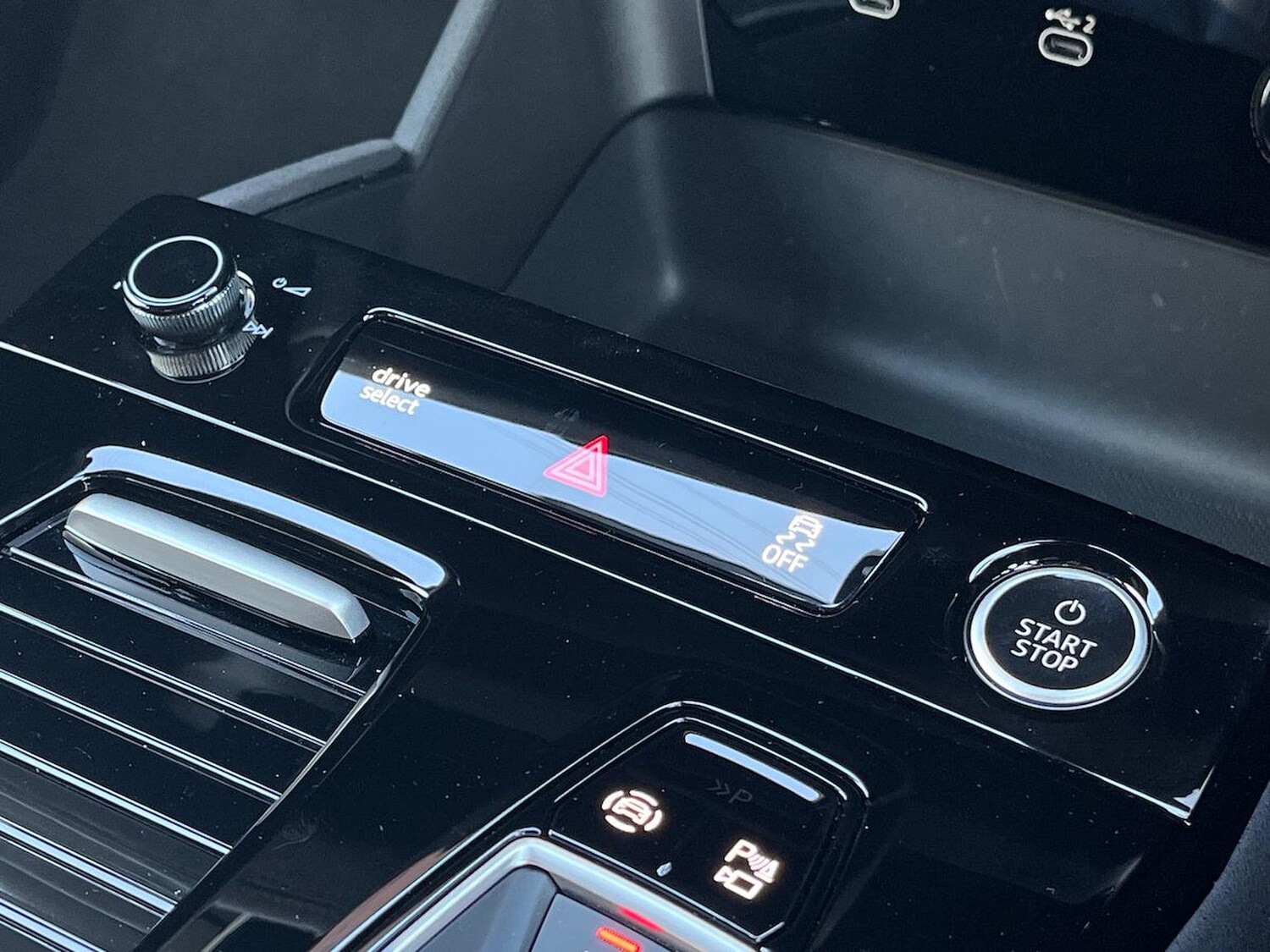 Used Audi Q6 e-tron 2025 for sale - 78194164: Photo 12