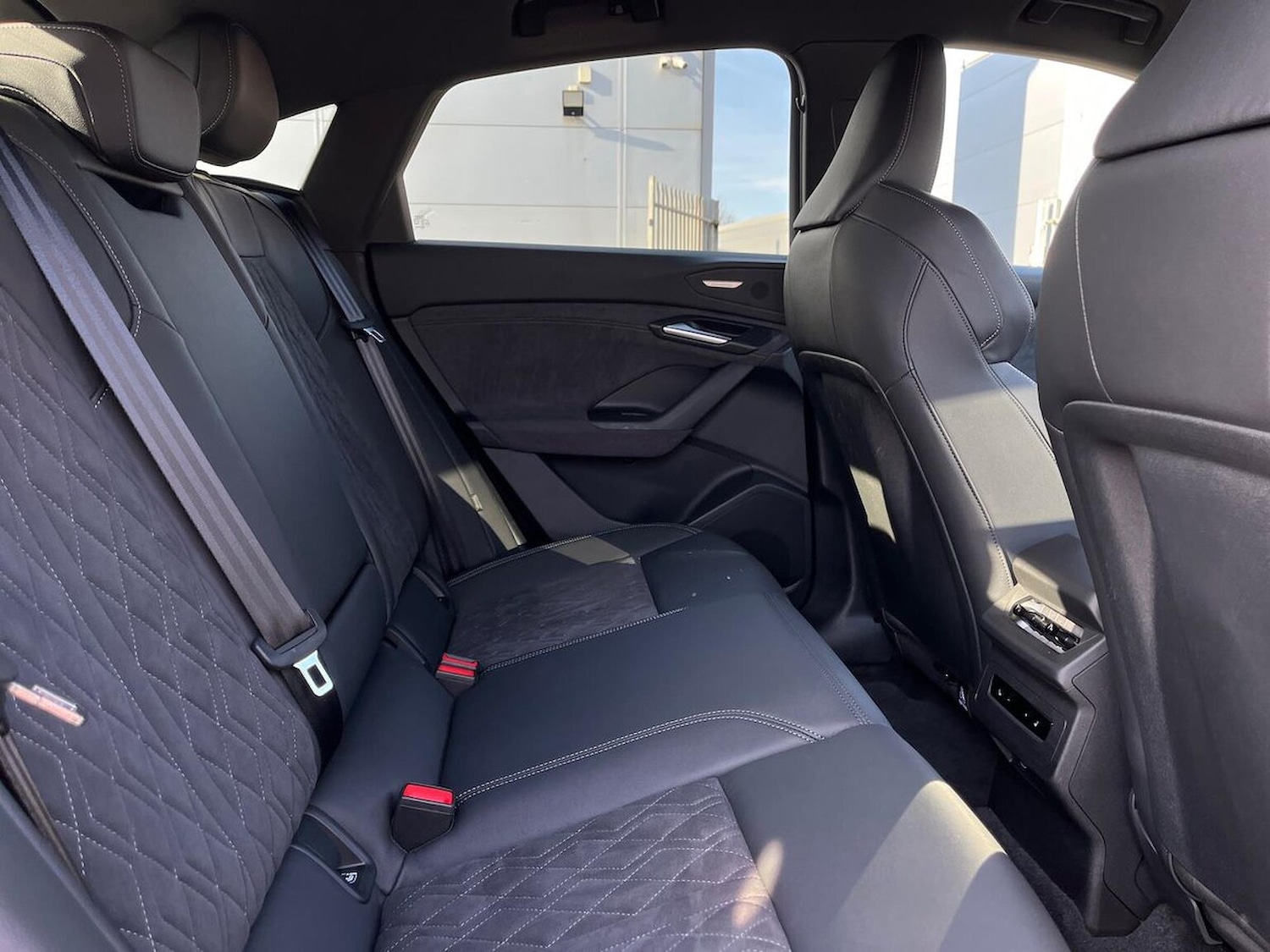 Used Audi Q6 e-tron 2025 for sale - 78194164: Photo 16