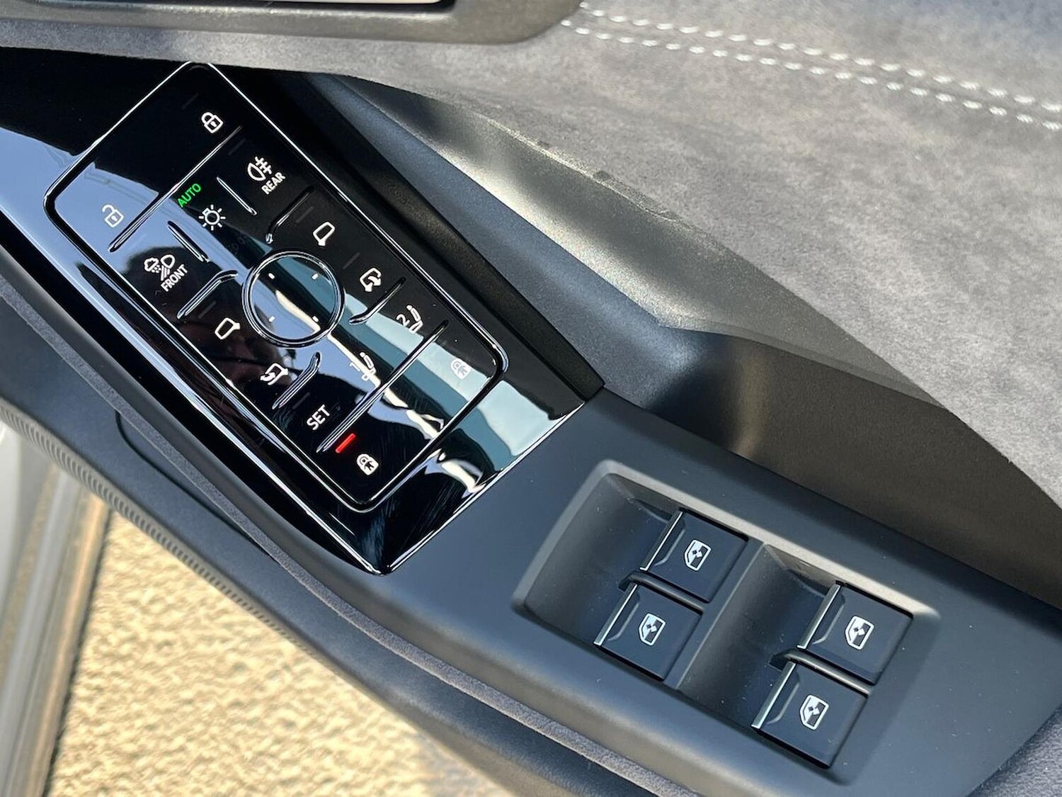 Used Audi Q6 e-tron 2025 for sale - 78194164: Photo 21