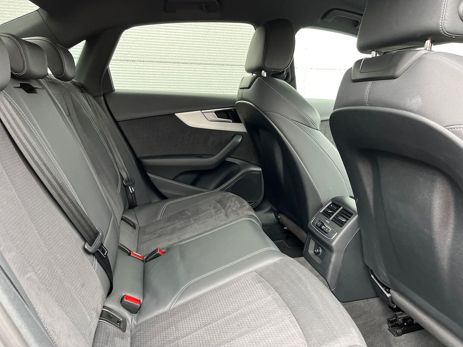 Used Audi A4 2022 for sale - 76340610: Photo 16