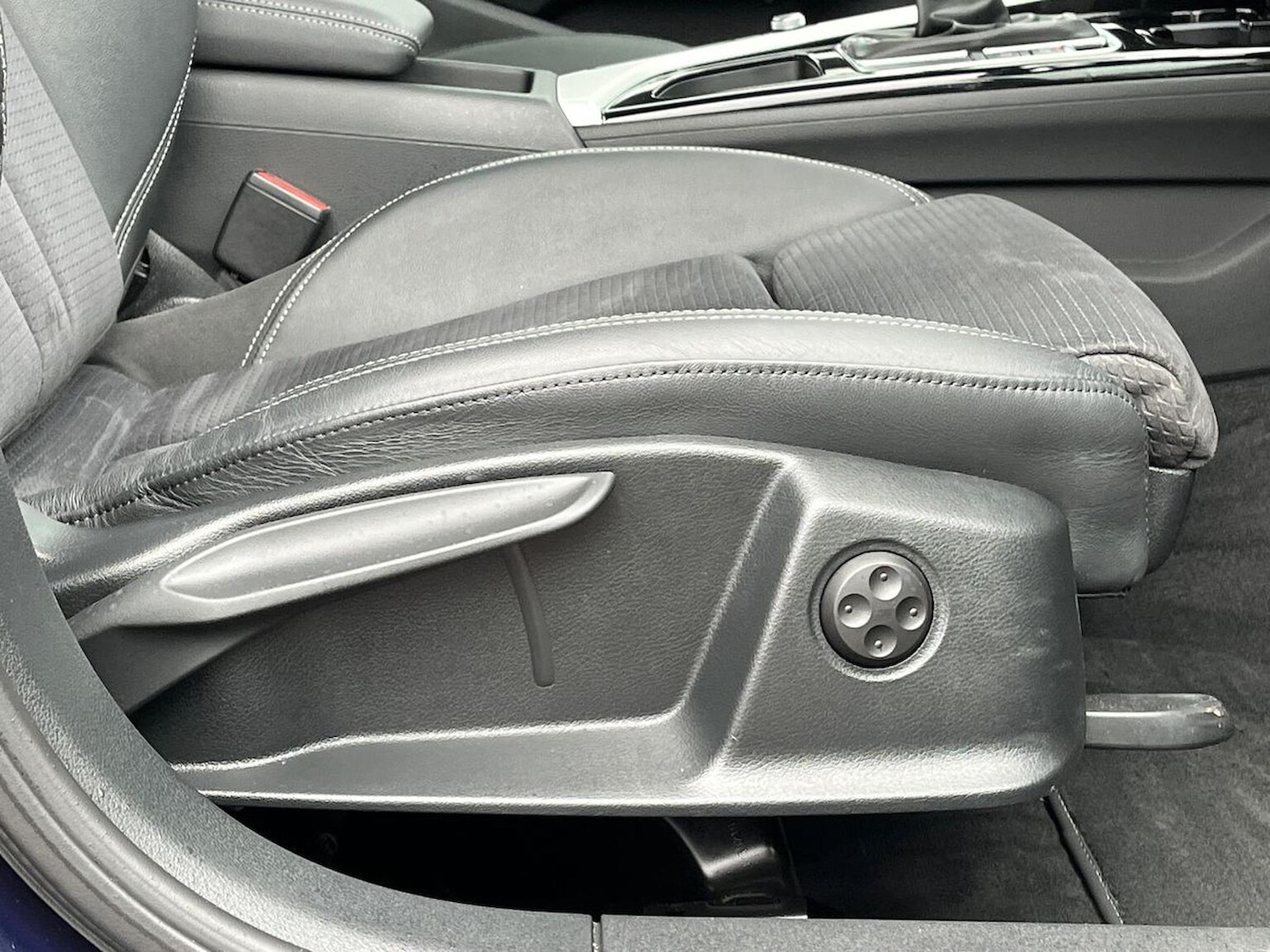 Used Audi A4 2022 for sale - 76340610: Photo 30