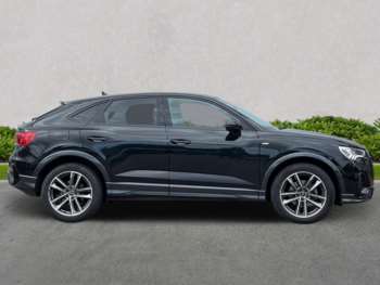 Used Audi Q3 2023 for sale - 75437752: Photo