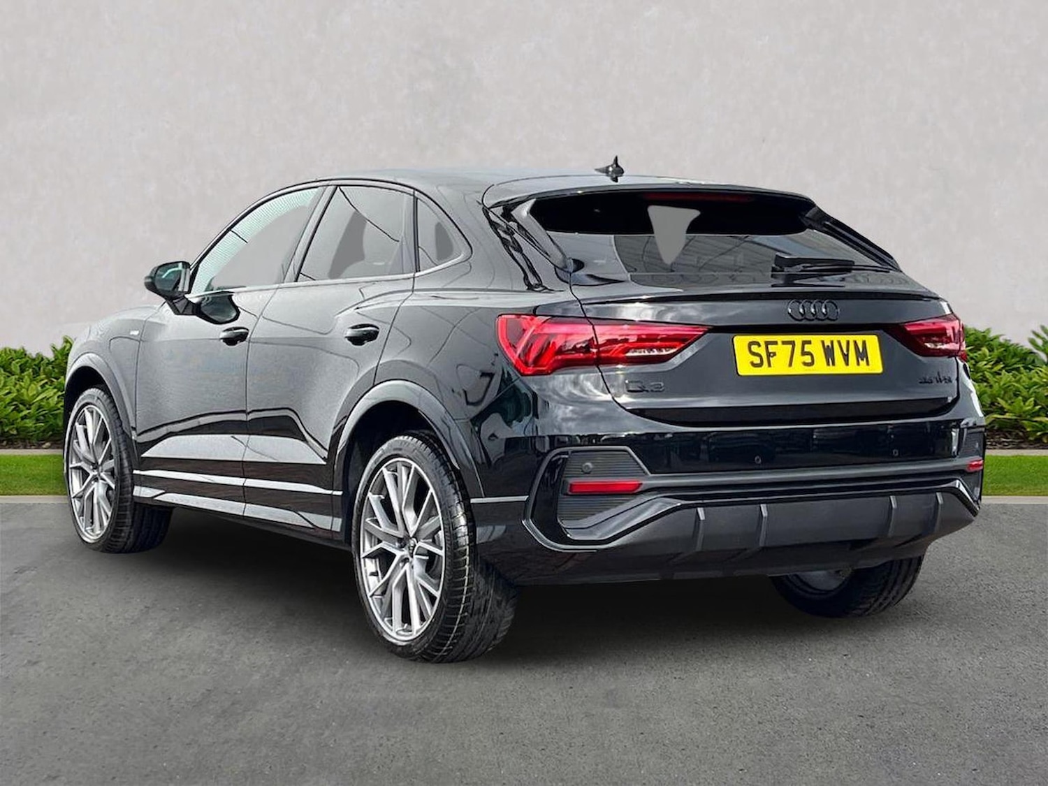 Used Audi Q3 2025 for sale - 78193517: Photo 2