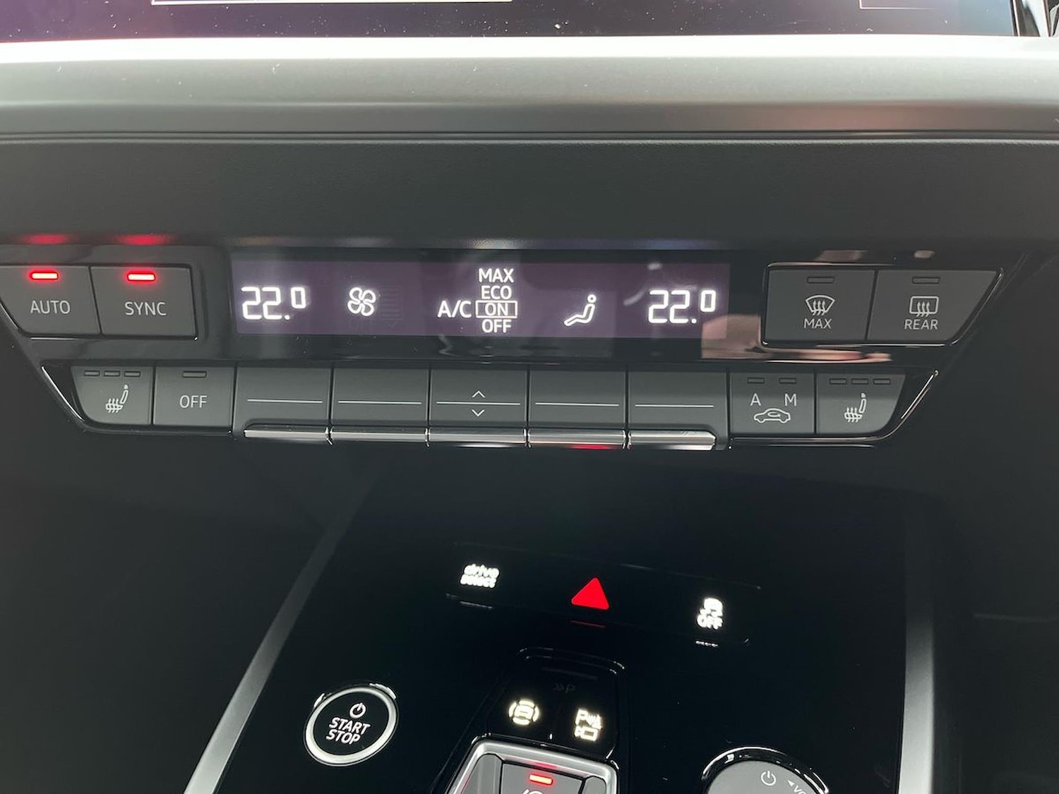 Used Audi Q4 e-tron 2025 for sale - 76643527: Photo 12