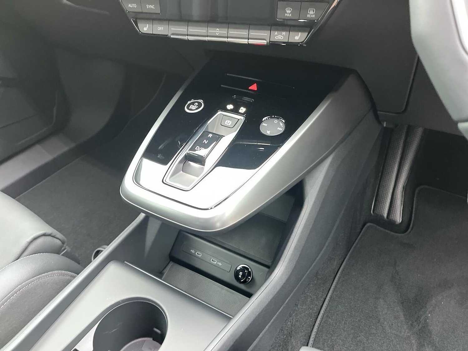 Used Audi Q4 e-tron 2025 for sale - 76643527: Photo 13