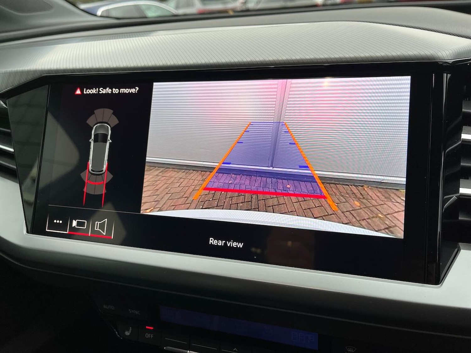 Used Audi Q4 e-tron 2025 for sale - 76643527: Photo 23