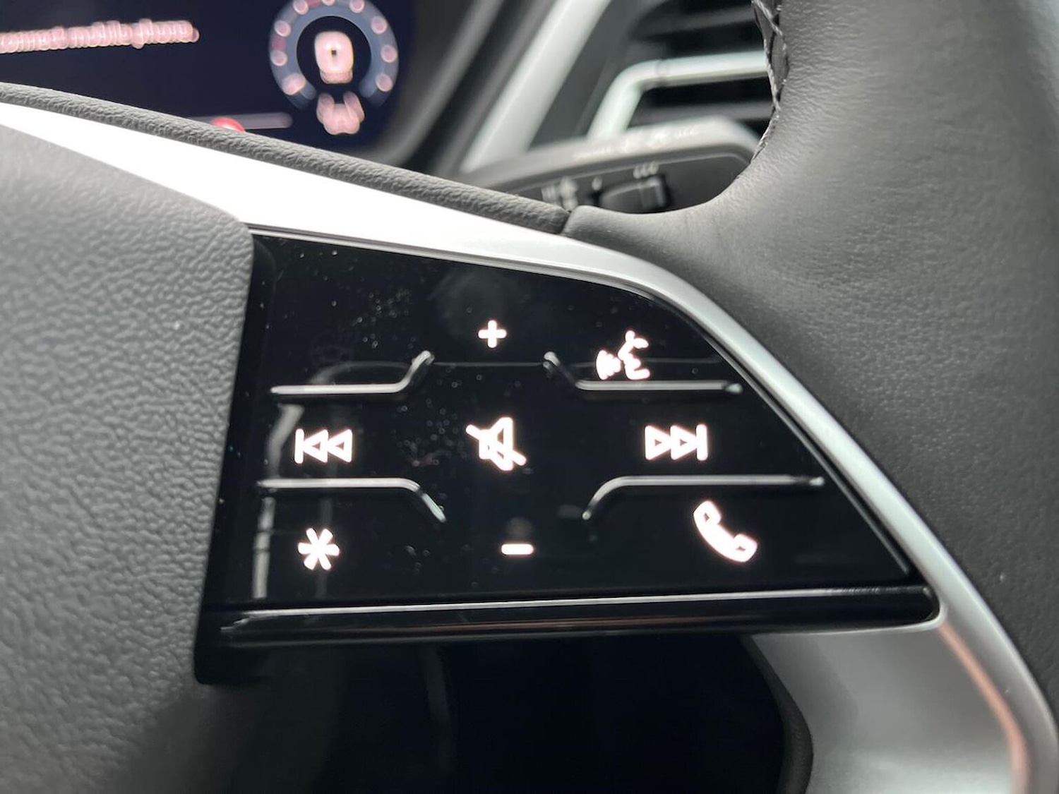 Used Audi Q4 e-tron 2025 for sale - 76643527: Photo 26