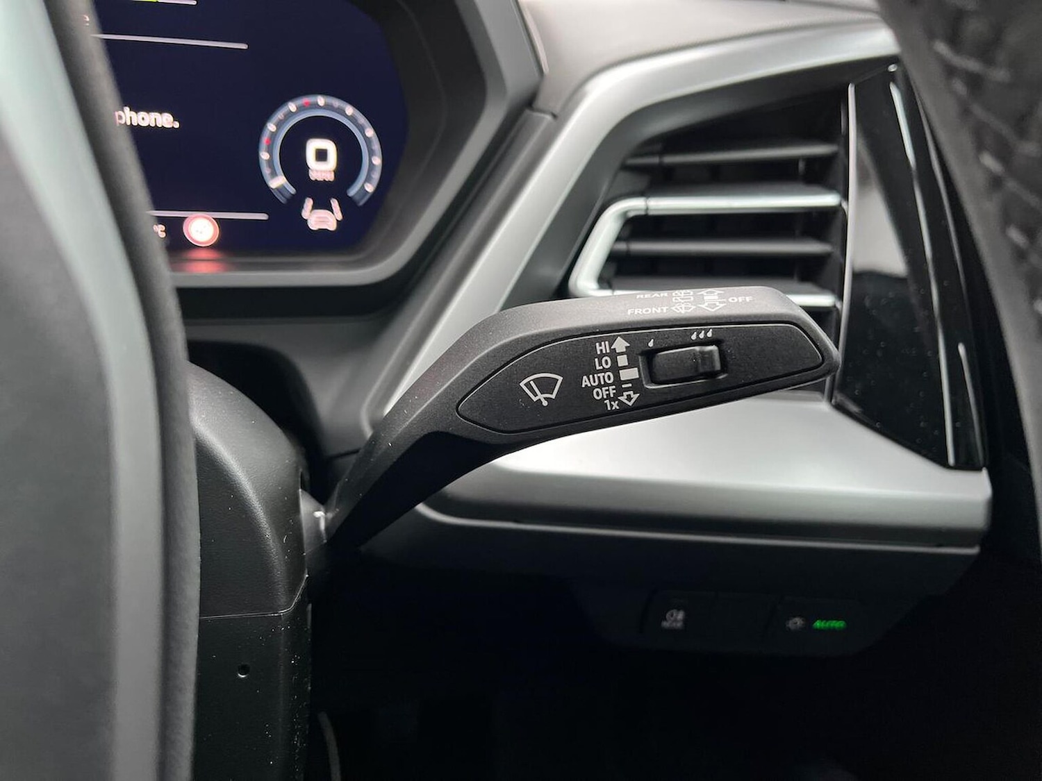 Used Audi Q4 e-tron 2025 for sale - 76643527: Photo 28