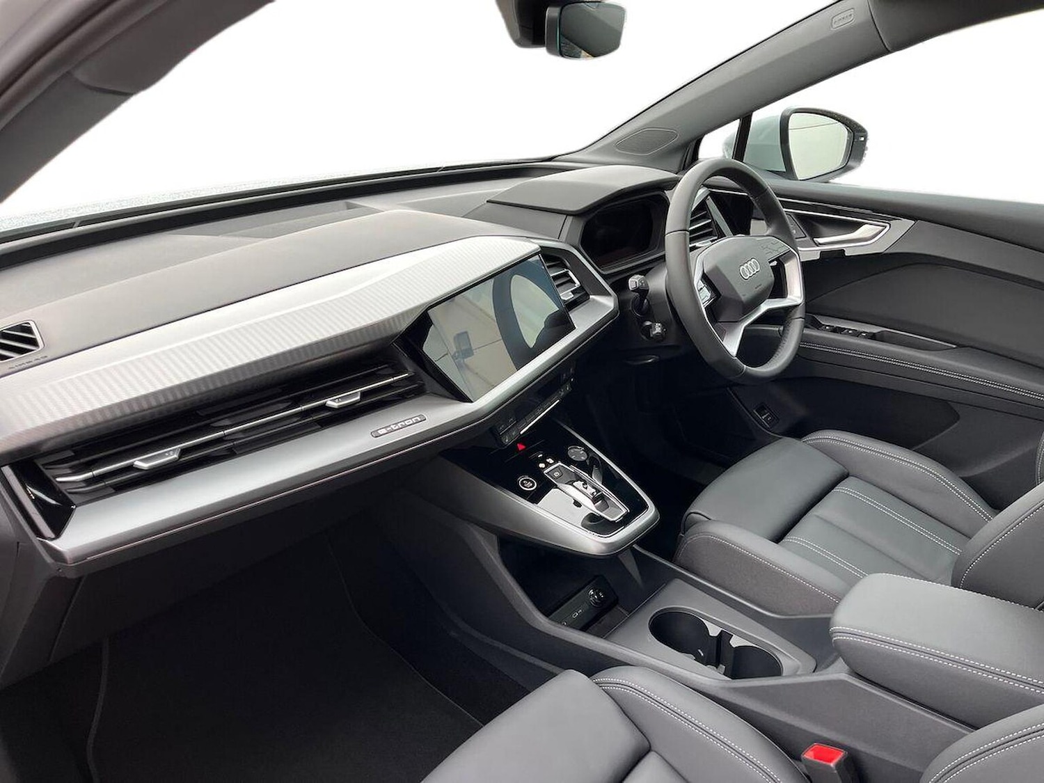 Used Audi Q4 e-tron 2025 for sale - 76643527: Photo 7