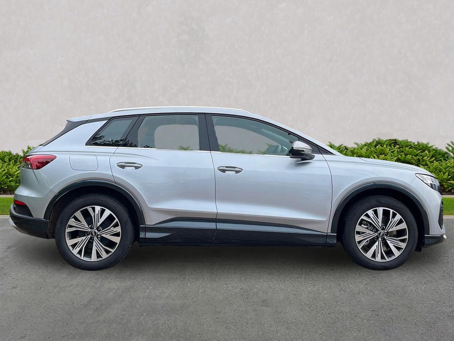 Used Audi Q4 e-tron 2025 for sale - 76919011: Photo 3