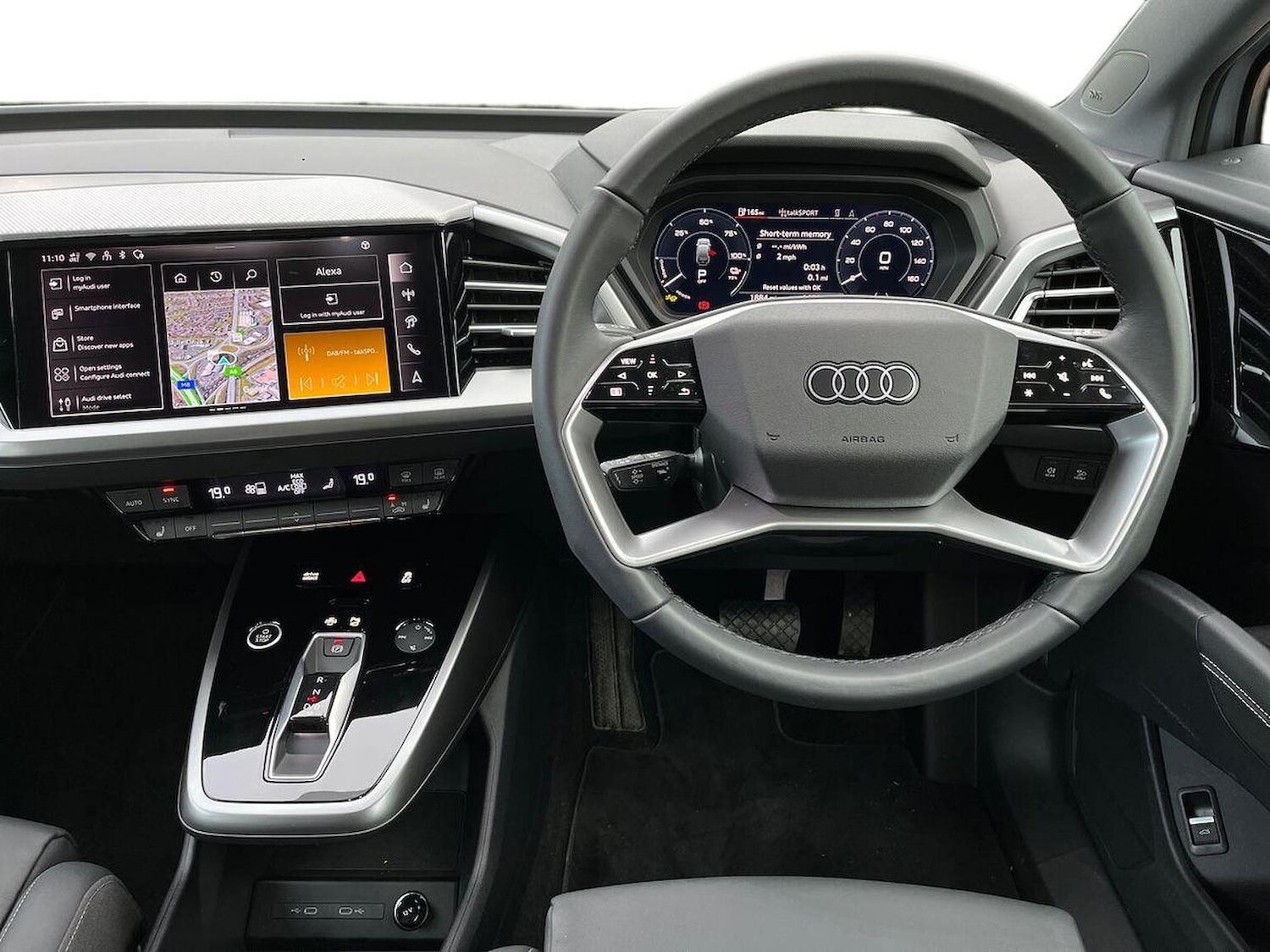 Used Audi Q4 e-tron 2025 for sale - 76919011: Photo 9