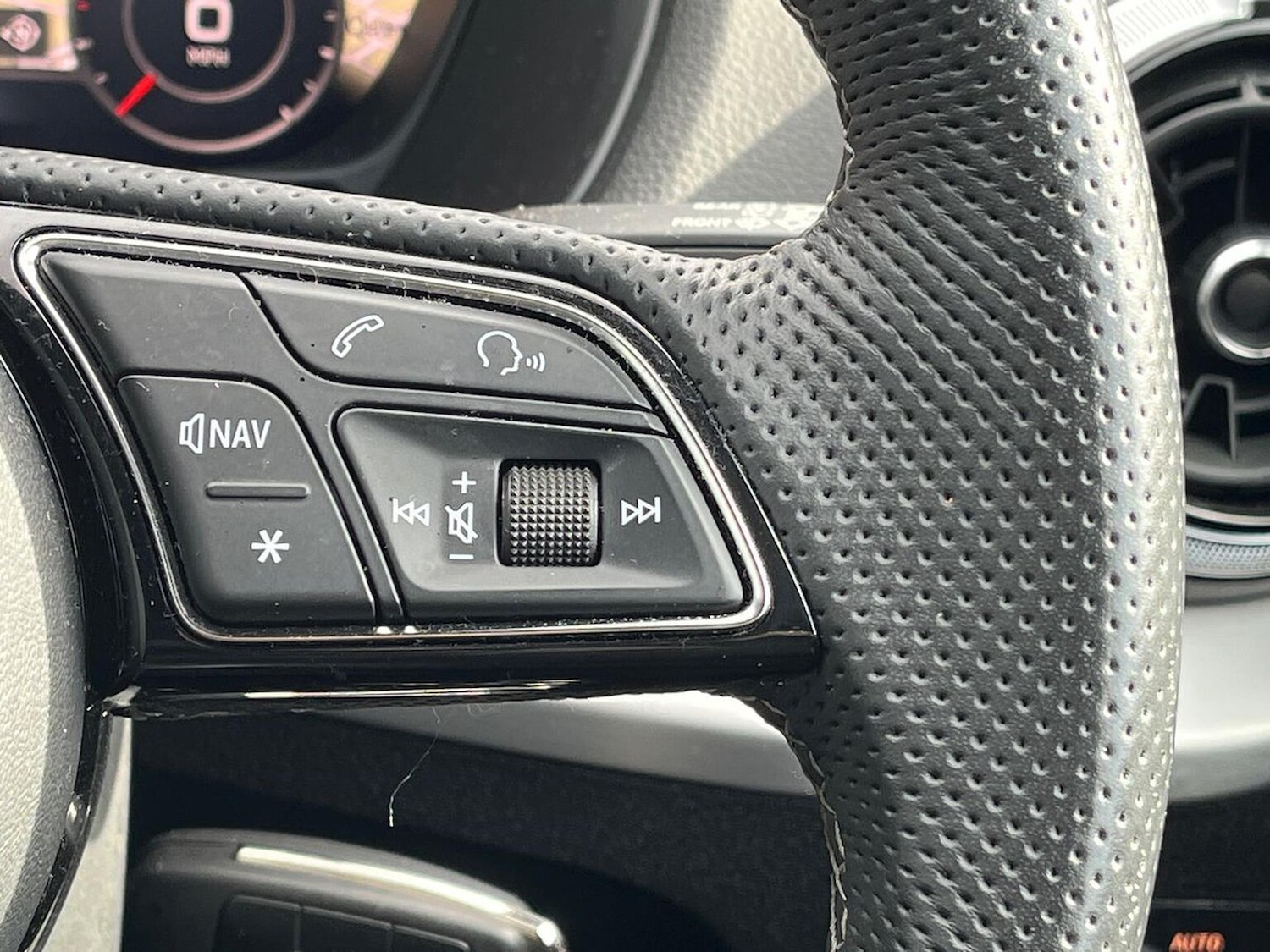 Used Audi Q2 2023 for sale - 77973945: Photo 26