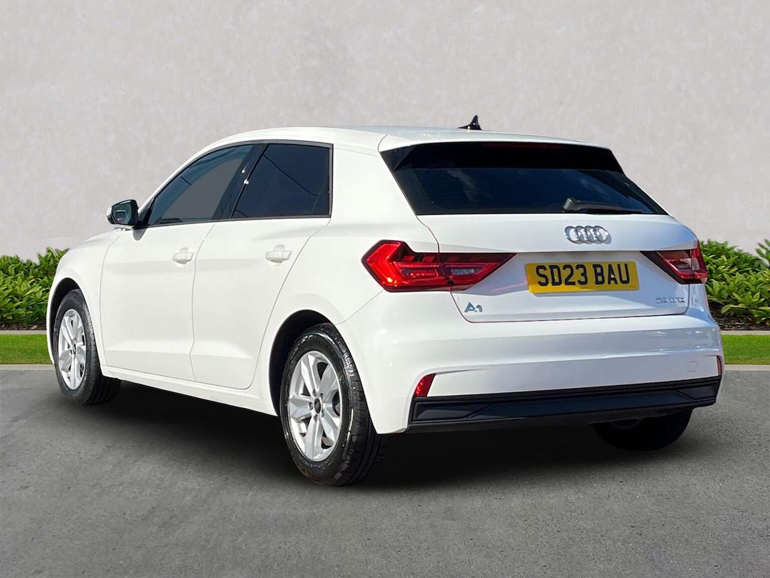 Used Audi A1 2023 for sale - 76101381: Photo 2