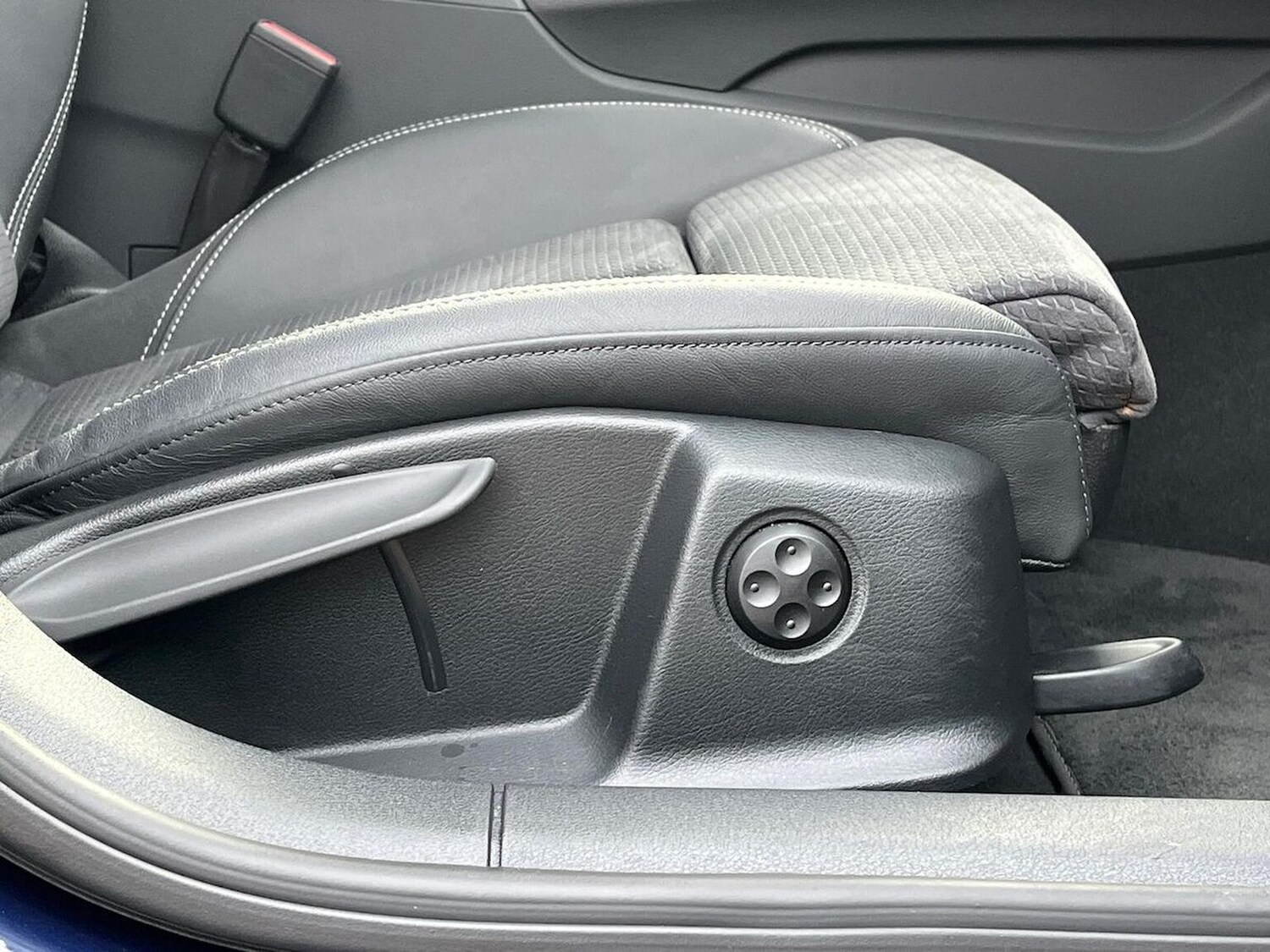 Used Audi A4 2024 for sale - 78193667: Photo 32