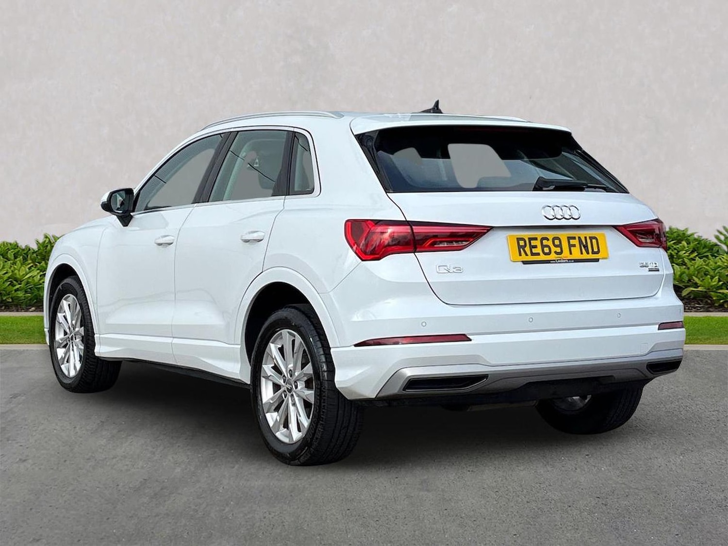 Used Audi Q3 2019 for sale - 78039357: Photo 2