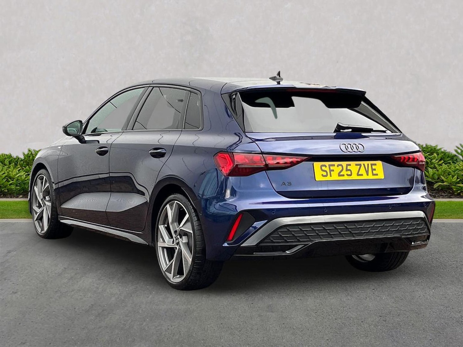 Used Audi A3 2025 for sale - 76492441: Photo 2