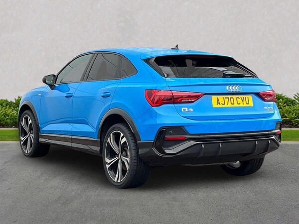 Used Audi Q3 2021 for sale - 76181431: Photo 2