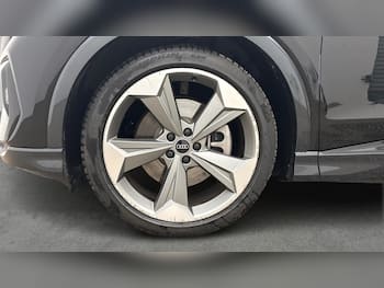 Used Audi Q4 e-tron 2023 for sale - 79703793: Photo