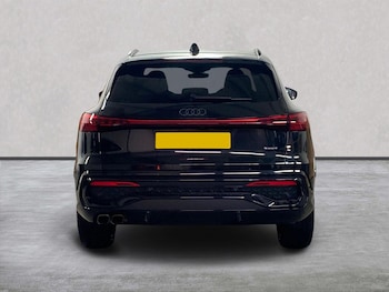 Used Audi Q5 2025 for sale - 77932911: Photo