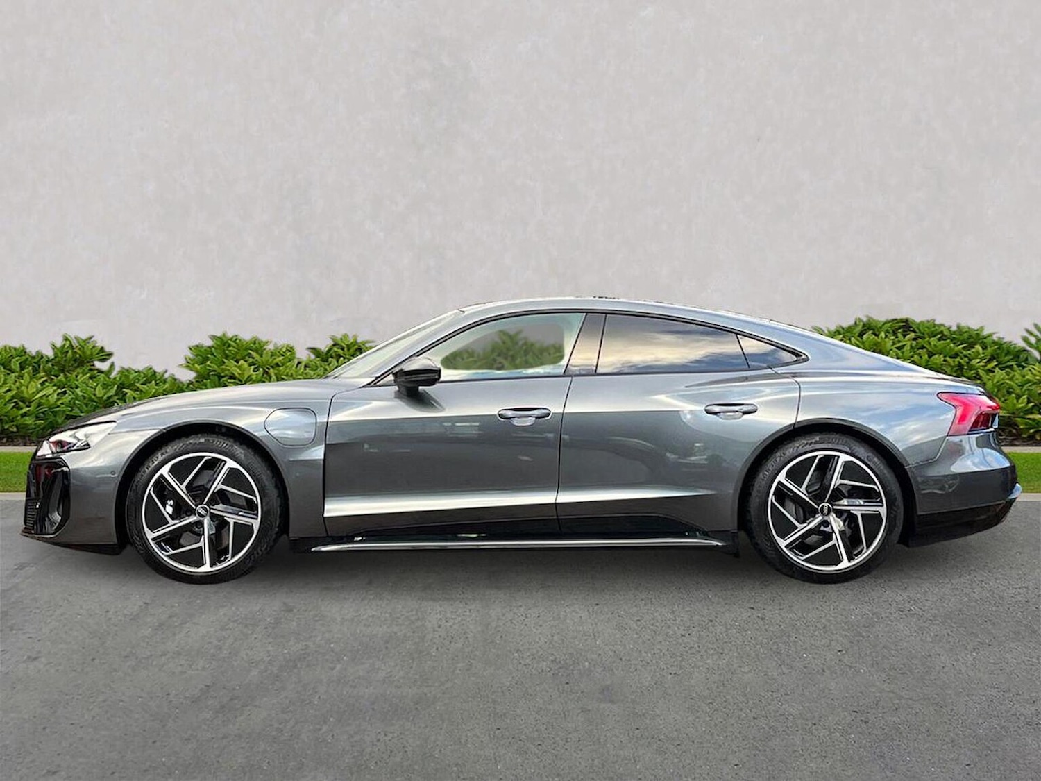 Used Audi e-tron GT 2025 for sale - 77008346: Photo 19