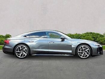 Used Audi e-tron GT 2025 for sale - 77008346: Photo