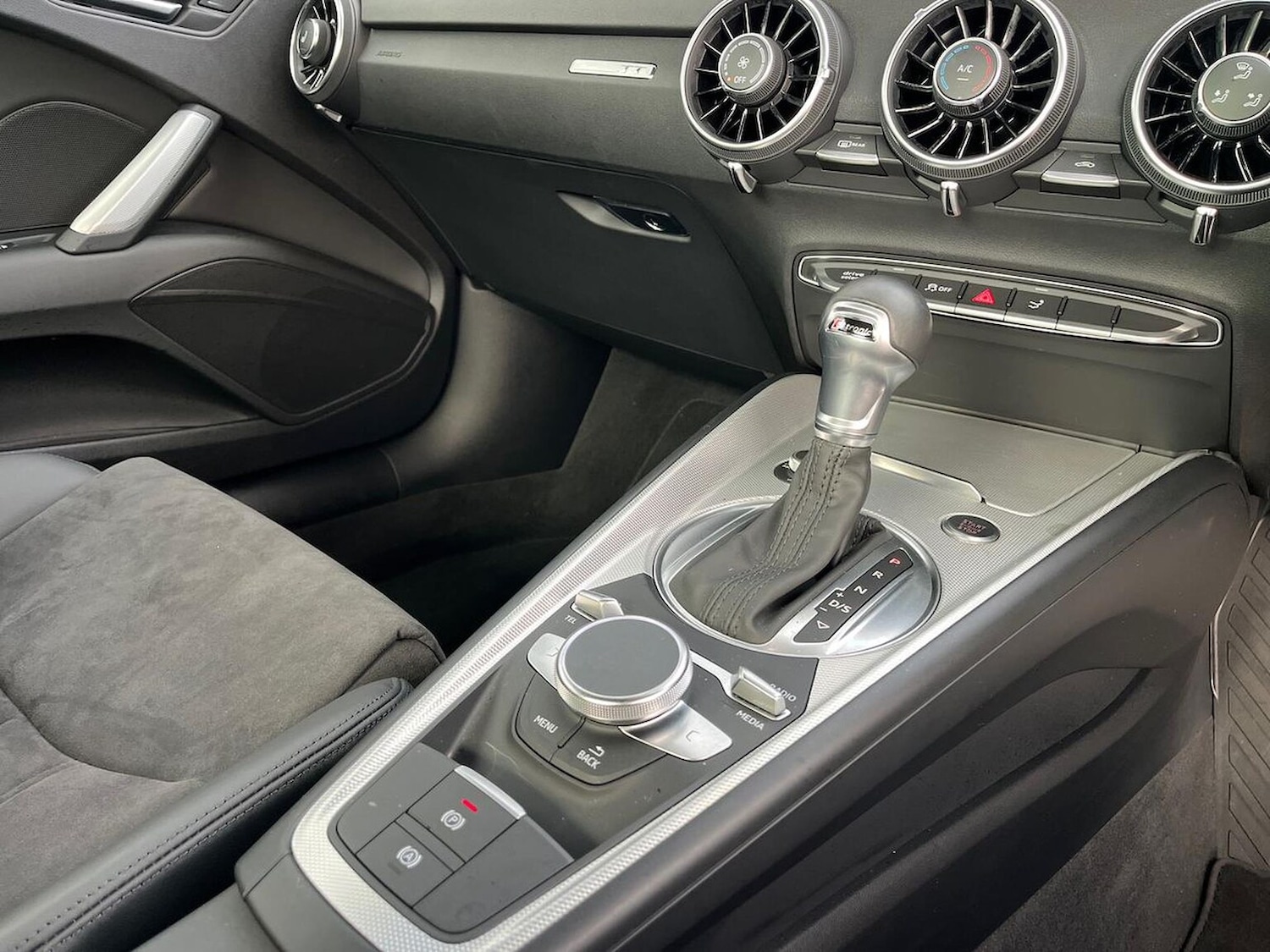 Used Audi TT 2022 for sale - 76497316: Photo 13