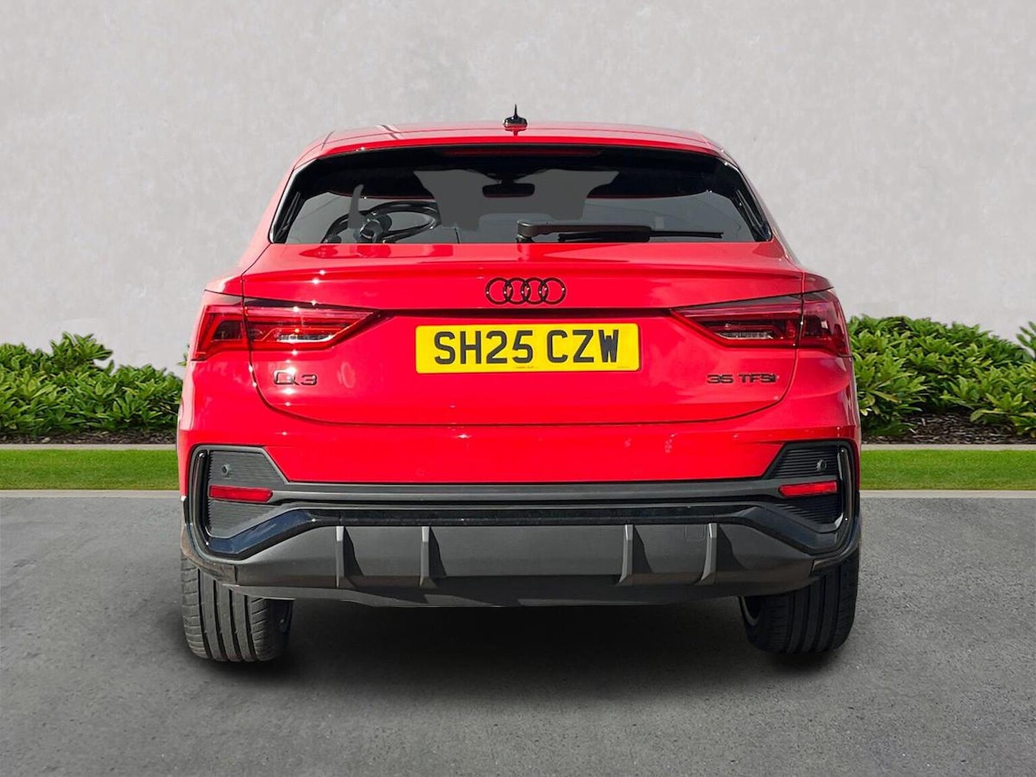 Used Audi Q3 2025 for sale - 76352519: Photo 4